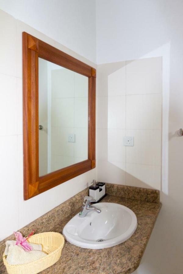 La Batie selfcatering Apartment Beau Vallon  Esterno foto