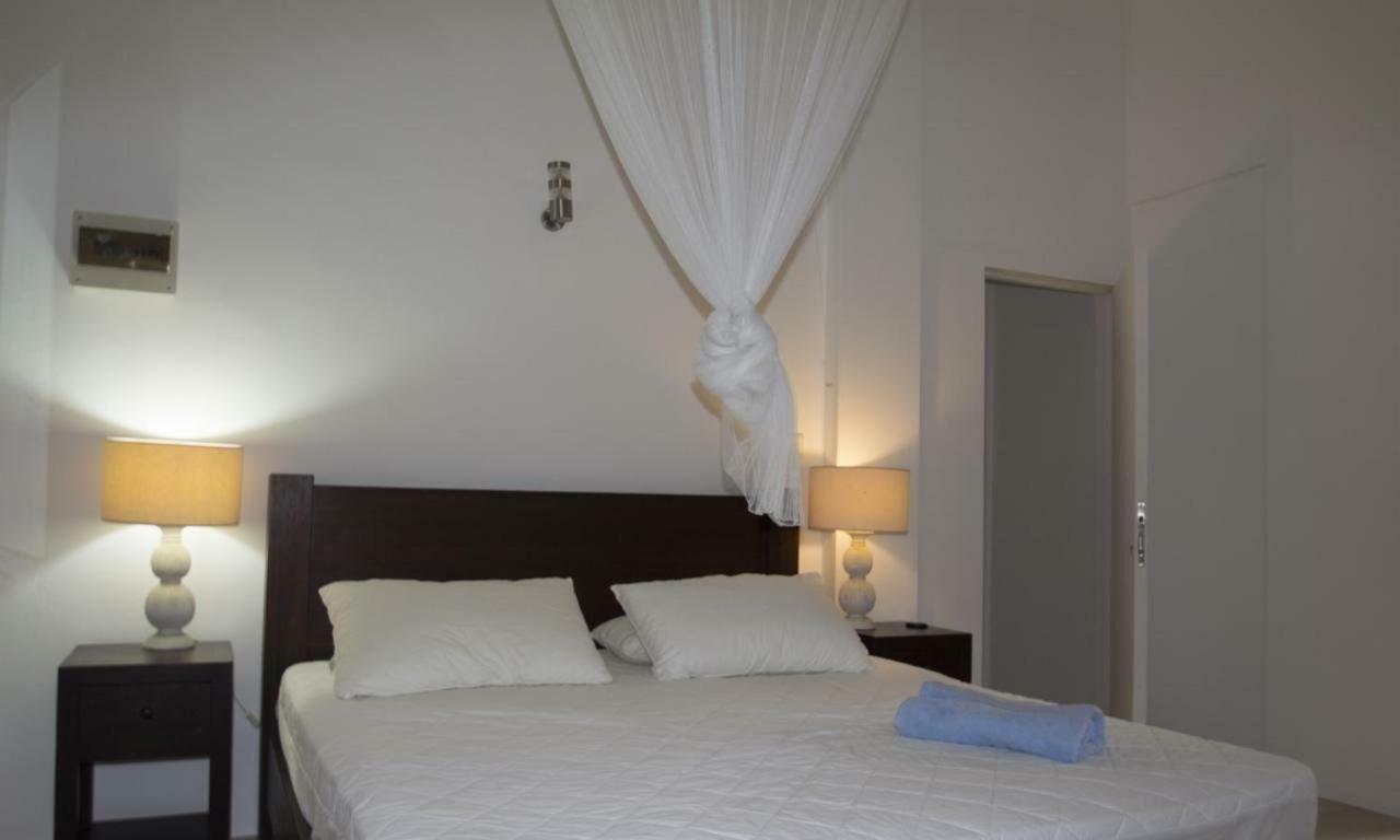 La Batie selfcatering Apartment Beau Vallon  Esterno foto